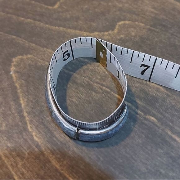 Vtg blue-grey faux stone inlay mixed metal cuff - Picture 4 of 6